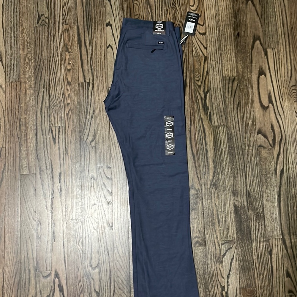 RVCA Daggers Slim Straight Fit. Stretch. Quick Dry/Moisture Wicking Size 34